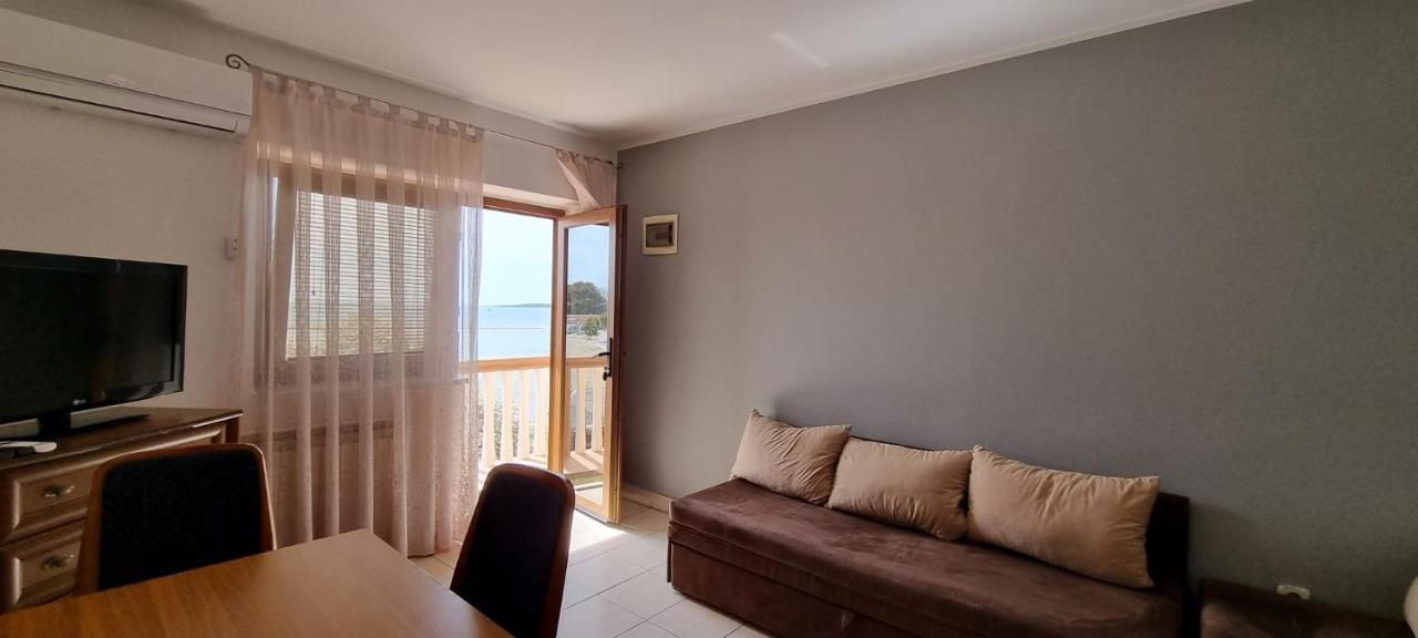Sand Beach Apartment Idila Medulin Exterior photo